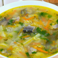 Рыбный суп из консервов (в мультиварке)